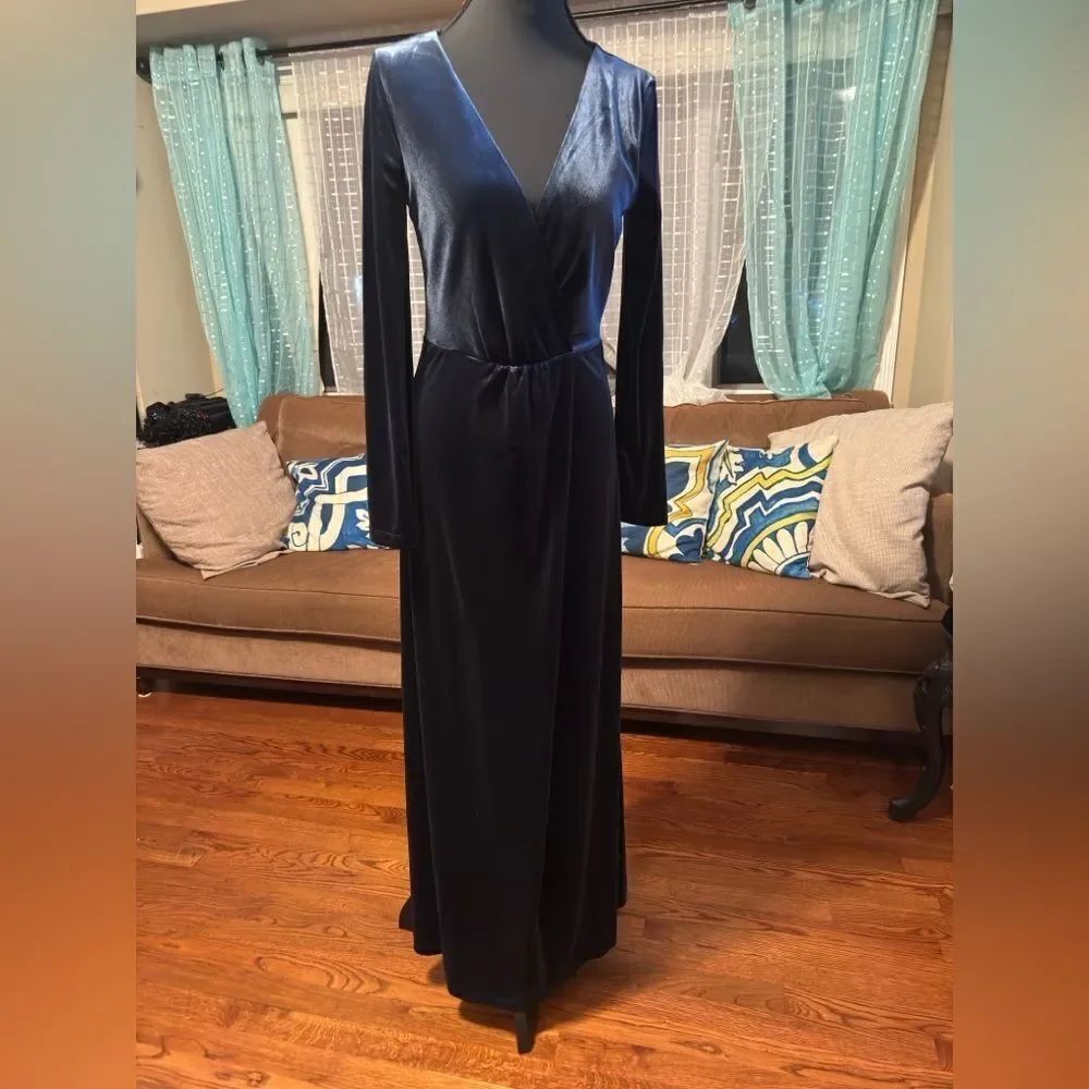 Love By Design Navy Blue Velvet Maxi Dress in size XS